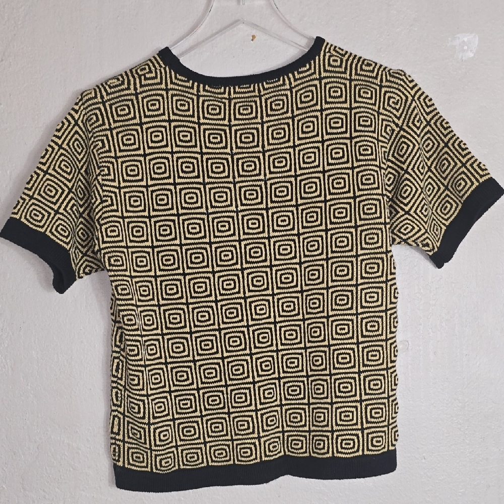 Jan Leslie Black and Gold Square Pattern Sweater - Picture 3 of 8